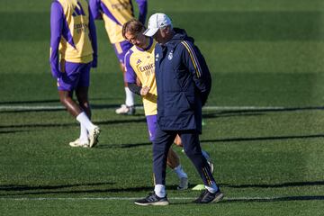 Ancelotti y Modric.