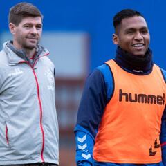 ¿Por qué Morelos se quedaría un año más en Rangers?