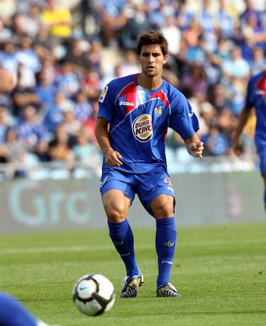 Militó dos temporadas en el Getafe desde 2008 hasta 2010.