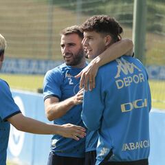 El semáforo en el lateral derecho del Depor sigue ambar