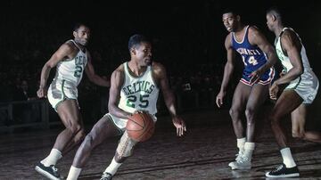 Jones tiene en su historial ocho t¨ªtulos ganados con los Celtics.