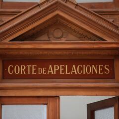 Estudiaron derecho hace 43 años y en 2025 reciben una desagradable sorpresa: repetir la práctica profesional