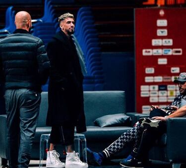 Leao se crece tras su gol de récord y trolea a Castillejo: "Es el que peor viste del Milan"