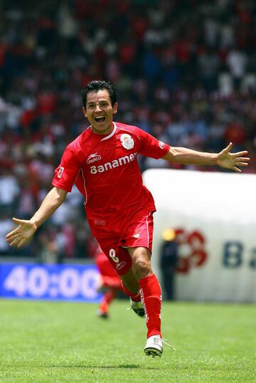 Durante su regreso a Toluca, 'Toshiro' volvió a levantar un título de liga con este conjunto. En el Apertura 2008, Israel López fue campeón con los Diablos Rojos, justamente ante Cruz Azul.