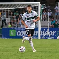 Polémica en Brasil: Kuscevic fue agredido por un compañero