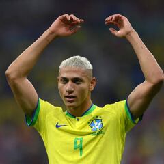 Richarlison rompe el gafe