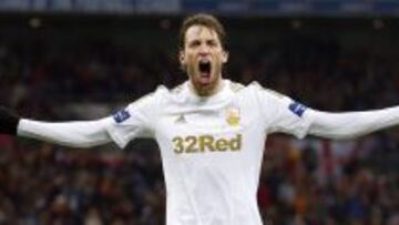 Michu está triunfando el Swansea.