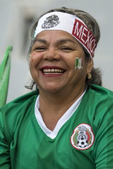 El color de los aficionados en el Estadio Azteca