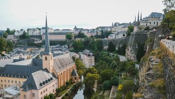 El país europeo que está buscando trabajadores con salarios desde 3.000 euros al mes: las profesiones que pueden interesar en España