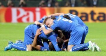 Italia - Croacia. Celebración de los jugadores italianos. 