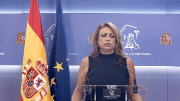 La portavoz de Coalición Canaria, Cristina Valido, ofrece una rueda de prensa tras su reunión con el presidente del Gobierno en funciones, Pedro Sánchez, a 11 de octubre de 2023, en Madrid (España). El presidente del Gobierno en funciones y candidato del PSOE a la reelección, continúa hoy su ronda de contactos con los portavoces de UPN, Coalición Canaria y ERC, para tantear posibles apoyos a su investidura. Tras recibir el encargo del Rey la semana pasada, Sánchez inició una ronda de contactos en la que prevé reunirse con todos los grupos parlamentarios excepto Vox, además de sindicatos, patronal y asociaciones de varios sectores.
11 OCTUBRE 2023;SÁNCHEZ;INVESTIDURA;NEGOCIACIONES;REUNIONES;PARTIDOS;PSOE
Eduardo Parra / Europa Press
11/10/2023