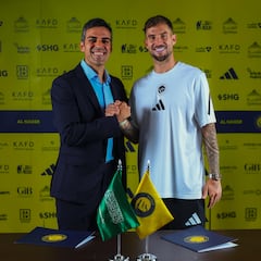 Oficial: Iñigo Martínez deja el Barcelona y ficha por Al Nassr