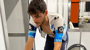 El ciclista italiano del Movistar Manlio Moro