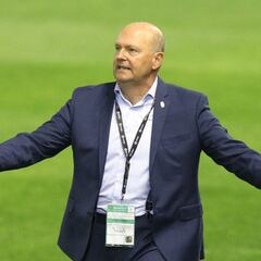 Pepe Mel: “Estamos donde estamos por defectos propios”