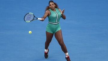 MELBOURNE, AUSTRALIA - JANUARY 21: Serena Williams of the United States plays a forehand in her fourth round match against Simona Halep of Romania during day eight of the 2019 Australian Open at Melbourne Park on January 21, 2019 in Melbourne, Australia. (Photo by Fred Lee/Getty Images)