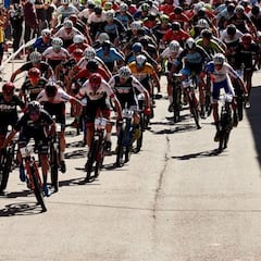 Valero y Wloszczowska ganan en la despedida de Carlos Coloma