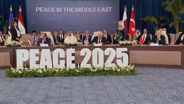 Trump, Qatar, Egypt, and Turkey leaders sign historic Gaza peace deal
