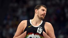 Jokic gana agazapado