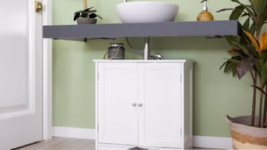 Amazon lanza el mueble de baño para el lavabo más elegante, sofisticado y barato de la temporada: cuesta solo 48,99 euros