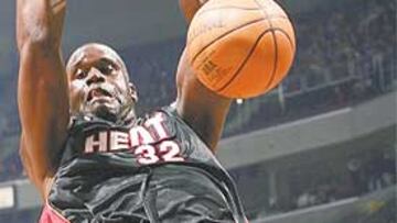 <b>FUERZA BRUTA. </b>O'Neal, un especialista en derribar muros en las zonas.