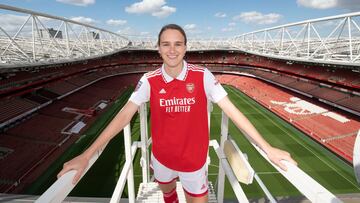 Miedema renueva con el Arsenal