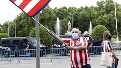 Seguidores y jugadores del Atlético celebran LaLiga