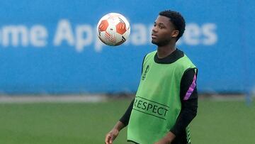 "La prioridad absoluta con Ansu es no correr riesgo"