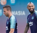 Lesión de Arthur favorece a Vidal para duelos clave de Barcelona