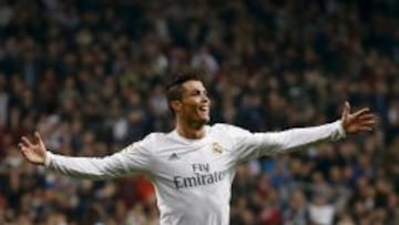 Cristiano Ronaldo celebra uno de sus goles ante el Espanyol.