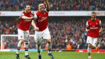 Cinco minutos mágicos otorgan la tercera plaza al Arsenal