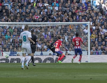 Cristiano Ronaldo marca el 1-0.