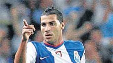 <b>CONTRASTADOS. </b>El Atlético busca jugadores del nivel de Quaresma.