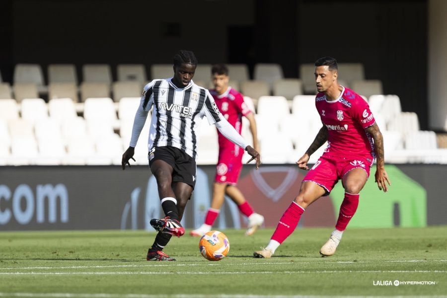 Partido de la jornada 40 de LaLiga Hypermotion entre el Cartagena y el Tenerife.