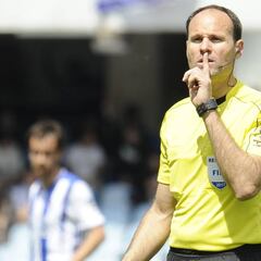 El español Mateu Lahoz será el árbitro de la otra semifinal