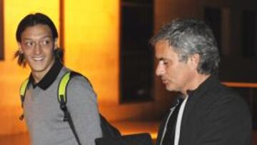 <b>FASCINADO. </b>Özil confesó en Turquía su admiración hacia Mourinho como técnico y como persona.