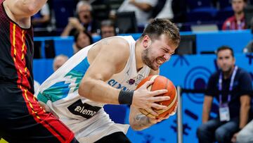 BERLIN, GERMANY - SEPTEMBER 10: Luka Doncic of Slovenia during the FIBA EuroBasket 2022 round of 16 match between Slovenia and Belgium at EuroBasket Arena Berlin on September 10, 2022 in Berlin, Germany. (Photo by Pedja Milosavljevic/DeFodi Images via Getty Images)