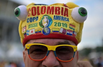 La Selección Colombia y la Selección Argentina se enfrentaron en la primera fecha del grupo B de la Copa América. Las hinchadas ambientaron la Arena Fonte Nova antes, durante y después del encuentro. 