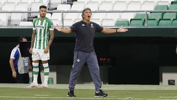 Pellegrini da instrucciones.