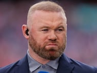 El goleador histórico del Manchester United mostró su molestia por el reto del aficionado del club de Old Trafford ha hecho en caso de que el equipo ligue cinco victorias.