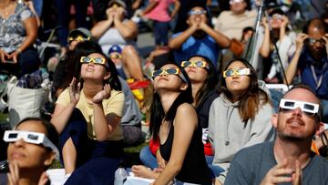 Este lunes 8 de abril, desde Nueva York se podrá presenciar un eclipse solar total. Aquí la lista de escuelas que cerrarán.