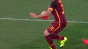 La mano de Torosidis.