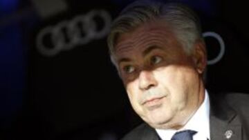 Ancelotti, en el banquillo del Bernabéu.