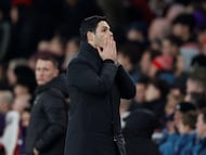 FILE PHOTO: Soccer Football - Premier League - Arsenal v Manchester United - Emirates Stadium, London, Britain - January 25, 2026 Arsenal manager Mikel Arteta reacts Action Images via Reuters/Peter Cziborra EDITORIAL USE ONLY. NO USE WITH UNAUTHORIZED AUDIO, VIDEO, DATA, FIXTURE LISTS, CLUB/LEAGUE LOGOS OR 'LIVE' SERVICES. ONLINE IN-MATCH USE LIMITED TO 120 IMAGES, NO VIDEO EMULATION. NO USE IN BETTING, GAMES OR SINGLE CLUB/LEAGUE/PLAYER PUBLICATIONS. PLEASE CONTACT YOUR ACCOUNT REPRESENTATIVE FOR FURTHER DETAILS../File Photo