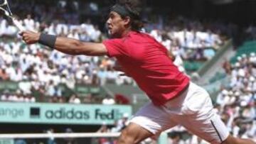 <b>EN SU SALSA. </b>Rafa Nadal volvió a dar una exhibición en la pista Philippe Chatrier de París, donde Bolelli no tuvo ninguna opción.