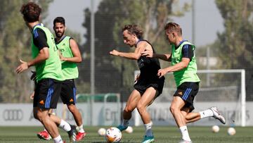 Los futbolistas del Real Madrid durante la sesión de pretemporada.