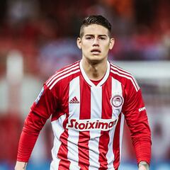 Gustavo Poyet, DT de Grecia: “En Olympiacos aman a James”