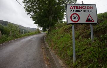 Óscar Freire, ciclista cántabro, subió con AS el puerto donde acabará la 17ª etapa. Varias rampas rebasan el 20%.
 