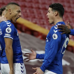 Everton calienta el derbi de Merseyside recordando a James