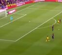 El Camp Nou acabando de hacer la ola y Aubameyang, silencia