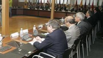 <b>EN ALERTA. </b>La Liga ha recordado a todos sus afiliados que desde finales del pasado año está tipificado como delito la venta de partidos.